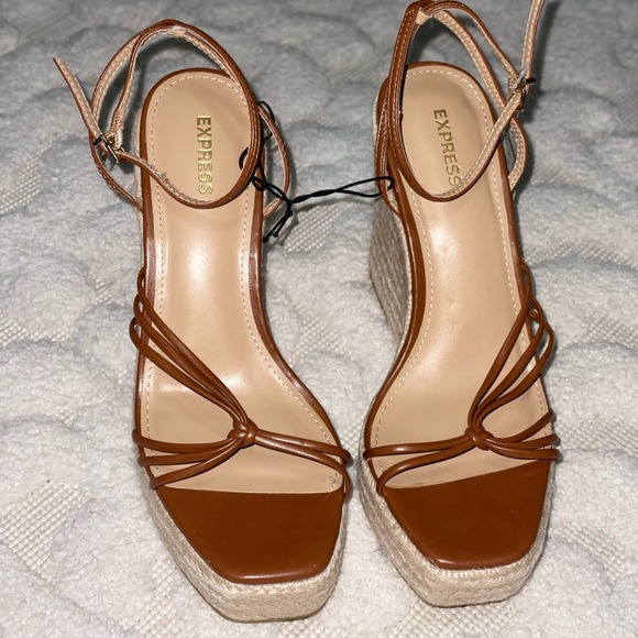 Strappy Wedge Square Toe Sandals - Picture 4 of 14